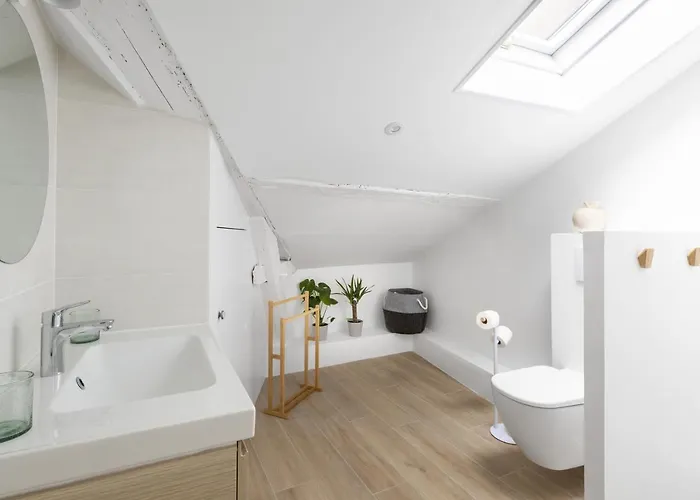 Le Nao- L'ile Feydeau - 2 De Charme * نانت